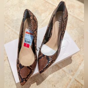 NEW IN BOX Alfani Jeules Chocolate Snake Heels
